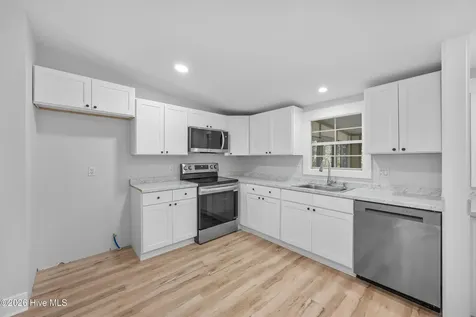 814 Wildwood Circle Hampstead NC 28443