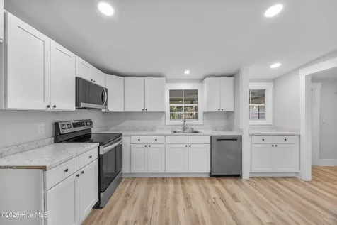 814 Wildwood Circle Hampstead NC 28443