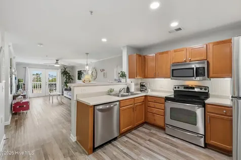 618 Condo Club Drive Wilmington NC 28412