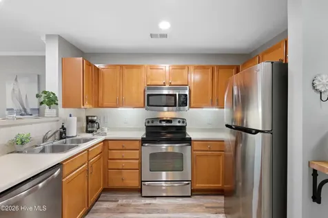 618 Condo Club Drive Wilmington NC 28412