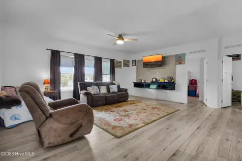 105 Gosling Lane Beaufort NC 28516