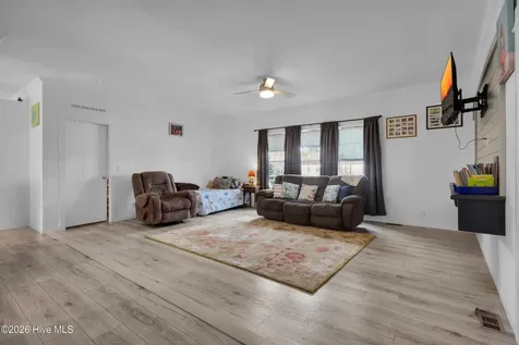 105 Gosling Lane Beaufort NC 28516