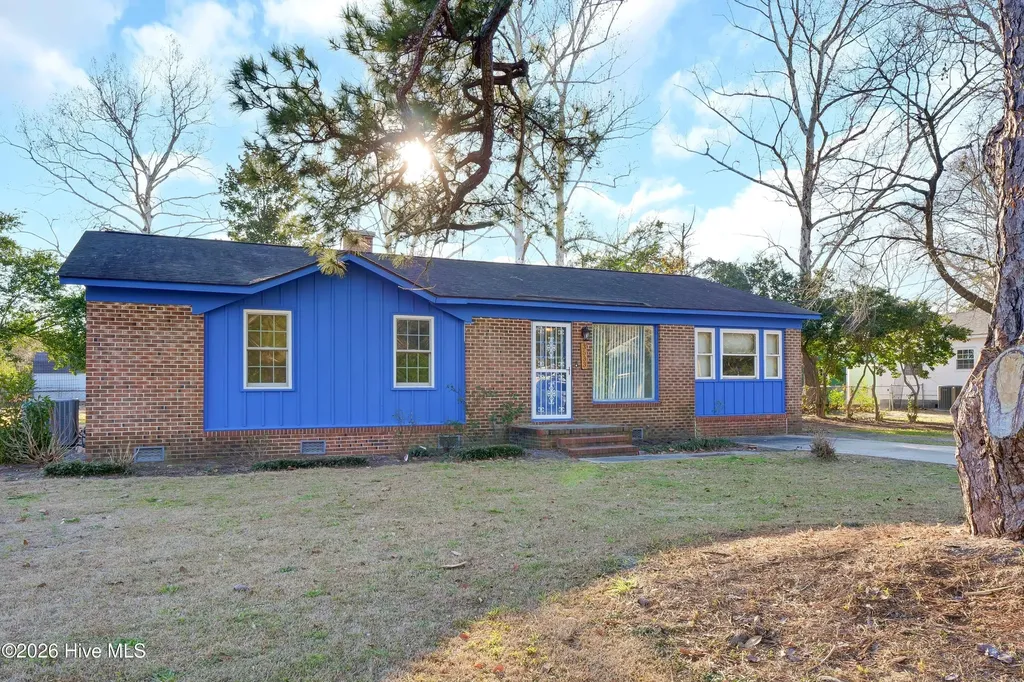3533 Middle Sound Loop Road Wilmington NC 28411