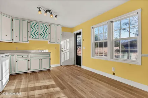 3533 Middle Sound Loop Road Wilmington NC 28411