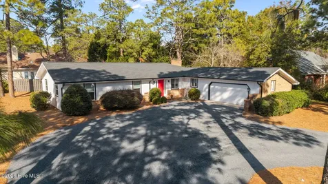 1425 Monticello Drive Pinehurst NC 28374