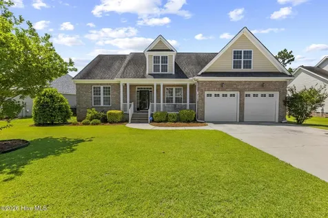 417 Meadowland Circle Maple Hill NC 28454