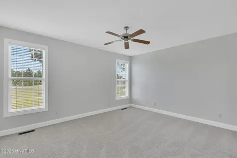 417 Meadowland Circle Maple Hill NC 28454