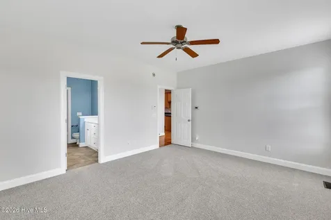 417 Meadowland Circle Maple Hill NC 28454