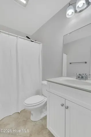 417 Meadowland Circle Maple Hill NC 28454
