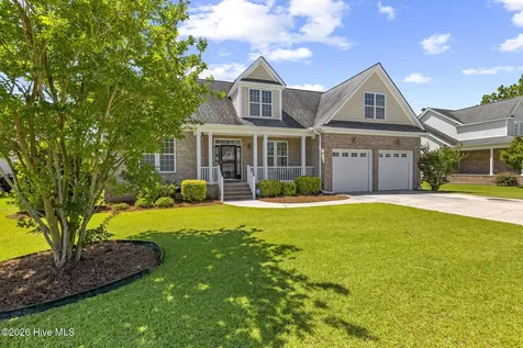 417 Meadowland Circle Maple Hill NC 28454