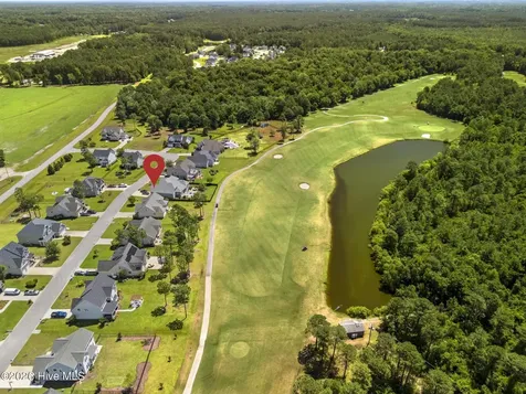 417 Meadowland Circle Maple Hill NC 28454
