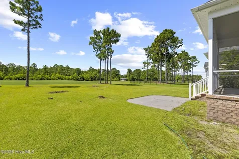 417 Meadowland Circle Maple Hill NC 28454