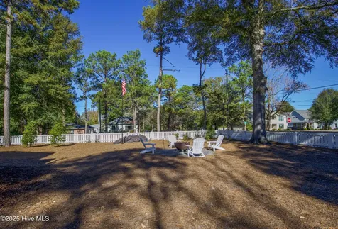 280 W Connecticut Avenue Southern Pines NC 28387