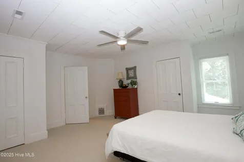 280 W Connecticut Avenue Southern Pines NC 28387