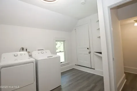 280 W Connecticut Avenue Southern Pines NC 28387