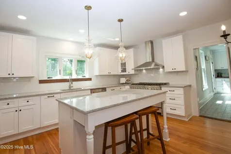 280 W Connecticut Avenue Southern Pines NC 28387