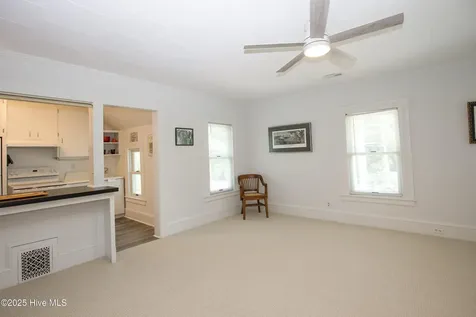 280 W Connecticut Avenue Southern Pines NC 28387