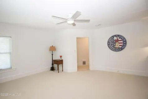 280 W Connecticut Avenue Southern Pines NC 28387