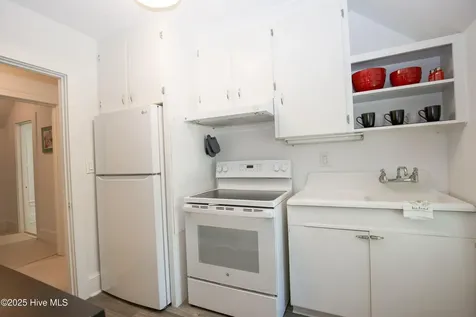 280 W Connecticut Avenue Southern Pines NC 28387