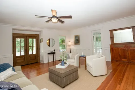 280 W Connecticut Avenue Southern Pines NC 28387