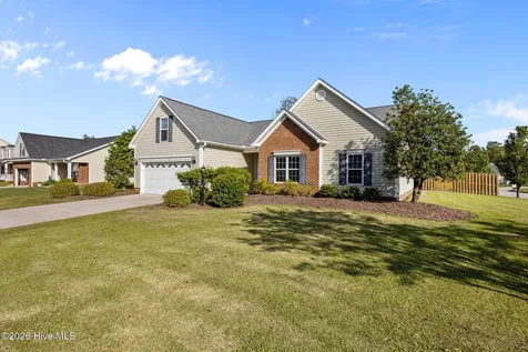 102 Blackheath Drive New Bern NC 28560