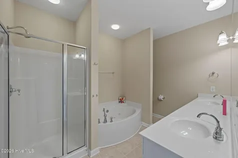 102 Blackheath Drive New Bern NC 28560