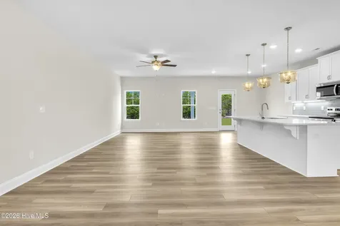 826 Red Sky Drive NE Winnabow NC 28479