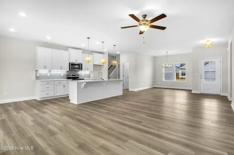826 Red Sky Drive NE Winnabow NC 28479