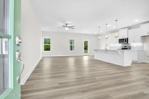 826 Red Sky Drive NE Winnabow NC 28479