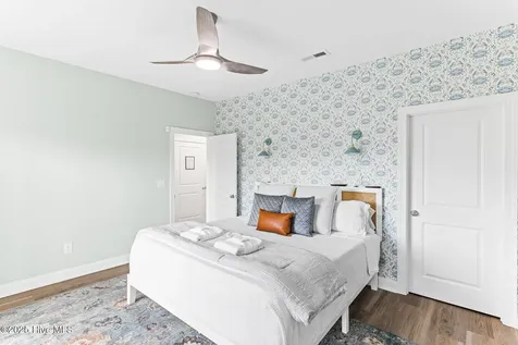 822 S Topsail Drive Surf City NC 28445
