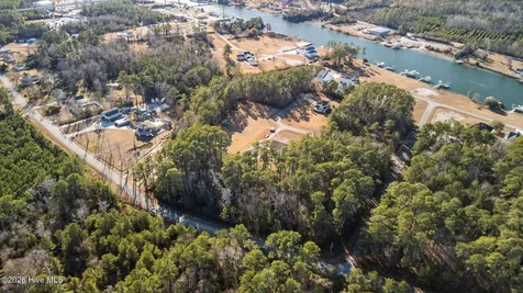 108 Blue Heron Court Beaufort NC 28516