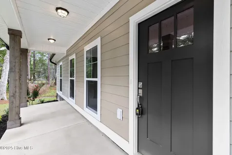 745 Lakeside Drive SE Bolivia NC 28422