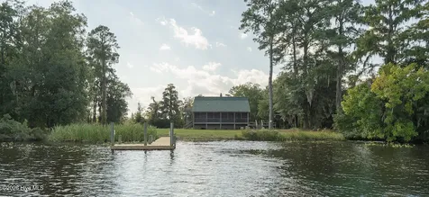 100 Hog Island New Bern NC 28560