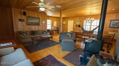 100 Hog Island New Bern NC 28560