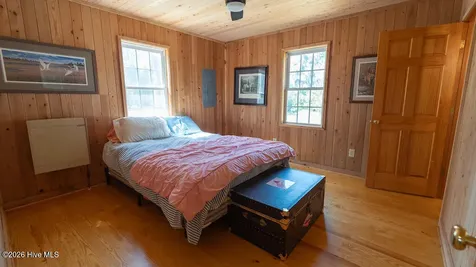 100 Hog Island New Bern NC 28560