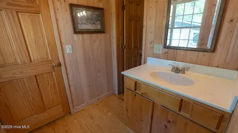 100 Hog Island New Bern NC 28560