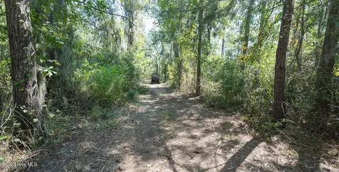 100 Hog Island New Bern NC 28560