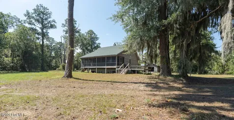 100 Hog Island New Bern NC 28560