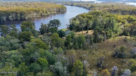 100 Hog Island New Bern NC 28560