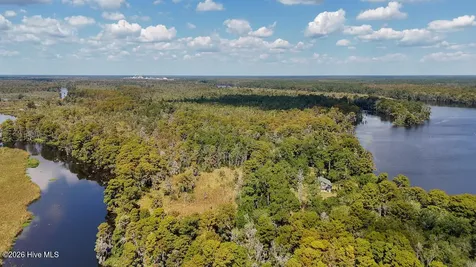 100 Hog Island New Bern NC 28560