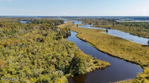 100 Hog Island New Bern NC 28560
