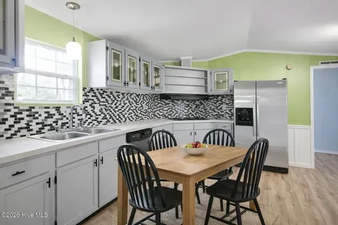 4516 Oak Crest Drive SE Southport NC 28461