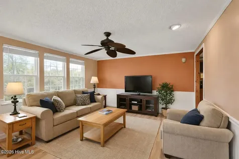 4516 Oak Crest Drive SE Southport NC 28461