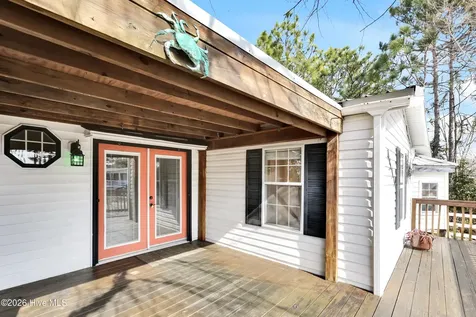4516 Oak Crest Drive SE Southport NC 28461