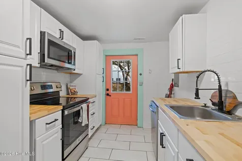 5713 Emerald Drive Emerald Isle NC 28594