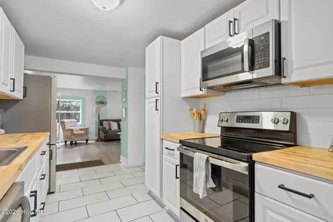 5713 Emerald Drive Emerald Isle NC 28594