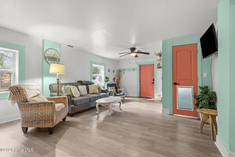 5713 Emerald Drive Emerald Isle NC 28594