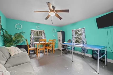 5713 Emerald Drive Emerald Isle NC 28594