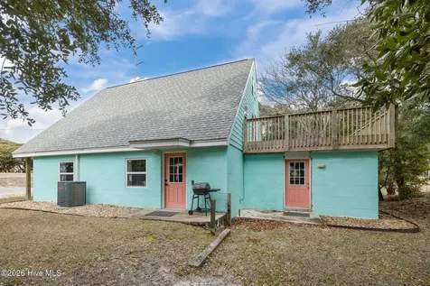 5713 Emerald Drive Emerald Isle NC 28594