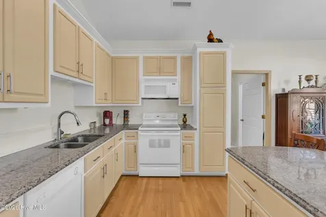 35 Stroud Will Court Rocky Point NC 28457